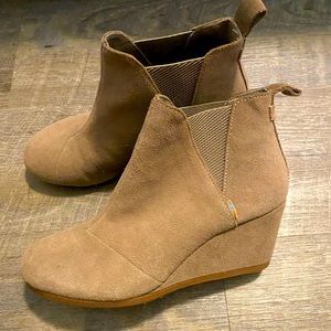TOMS wedges. Size 7. Lightly worn.